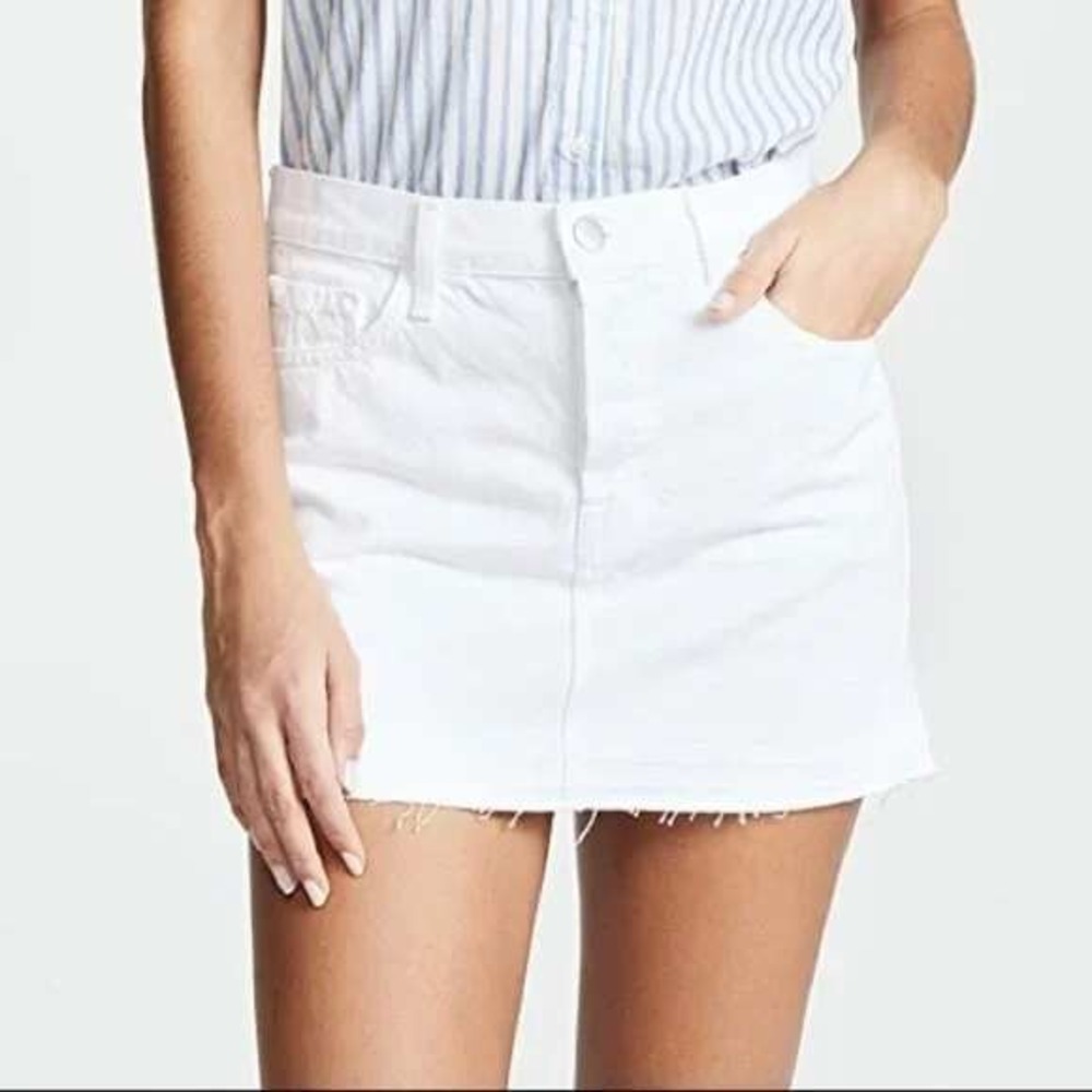 Jā Brand Bonny White Denim Mid Rise Mini Skirt Button Fly Frayed Hem Size 26 New